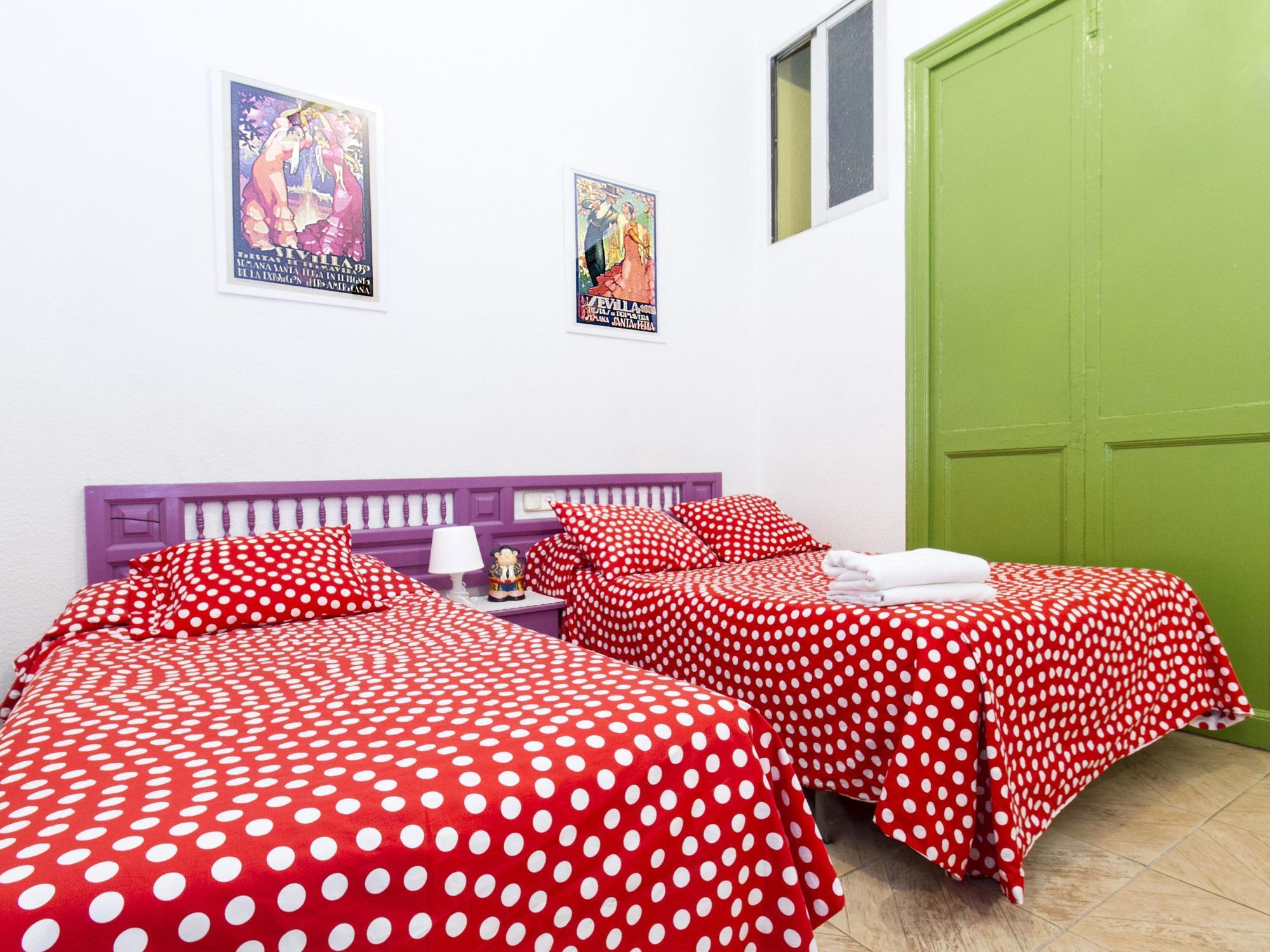 Hostal Bahia Madrid Luaran gambar
