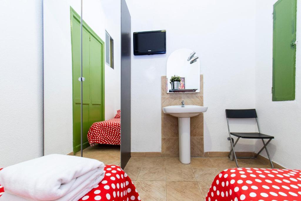 Hostal Bahia Madrid Luaran gambar